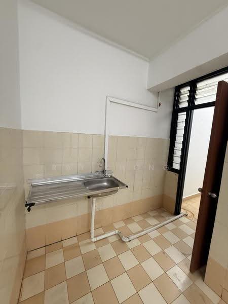Pangsapuri untuk Disewa di Sri Gotong Apartment - Ray Chong - Kitchen - PropertyGuru.com.my