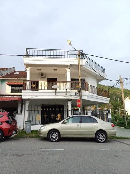 2-storey Terraced House for Sale in Taman Bukit Perdana (Batu Pahat) - Daniel Yong - Exterior - PropertyGuru.com.my
