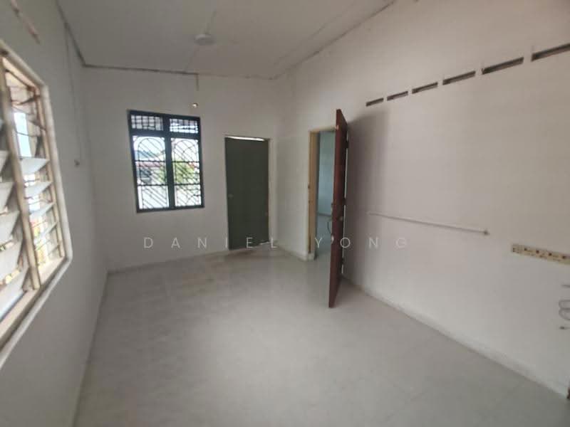 2-storey Terraced House for Sale in Taman Bukit Perdana (Batu Pahat) - Daniel Yong - Interior - PropertyGuru.com.my