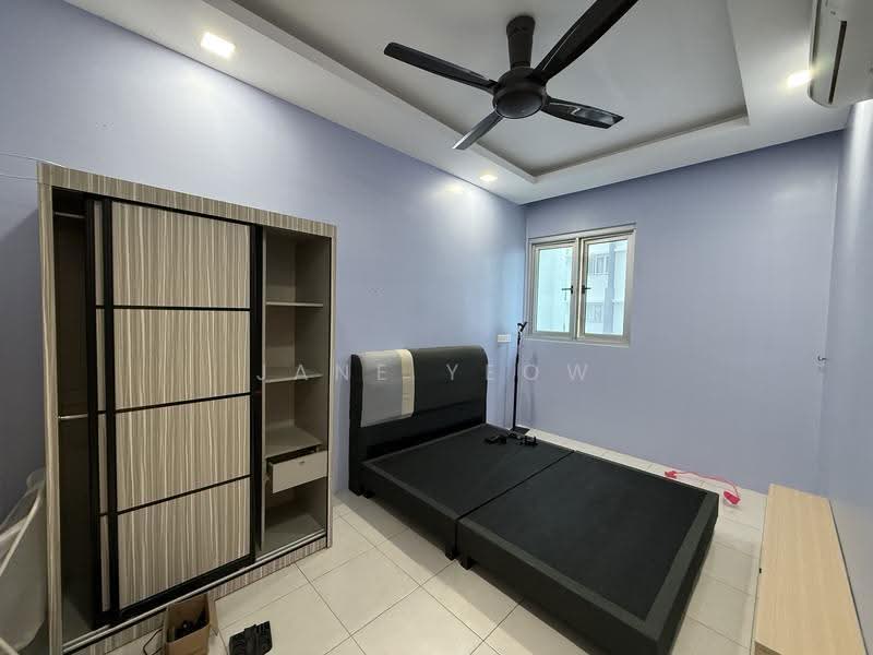 Pangsapuri untuk Disewa di Residensi Seri Wahyu - Jane Yeow - Bedroom - PropertyGuru.com.my