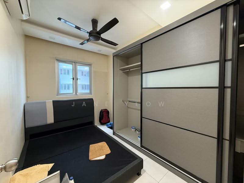 Pangsapuri untuk Disewa di Residensi Seri Wahyu - Jane Yeow - Bedroom - PropertyGuru.com.my