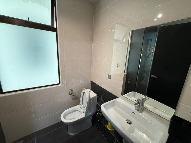 Service Residence for Rent at Wave @ Marina Cove - Alanis Lee - Bathroom - PropertyGuru.com.my