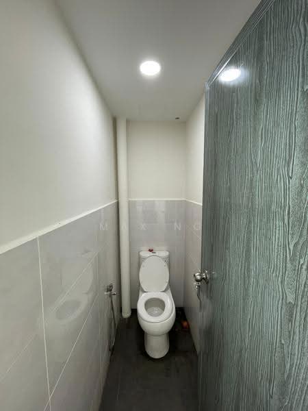 Gudang untuk Disewa di Batu Kawan (Penang) - Max Ng - Bathroom - PropertyGuru.com.my