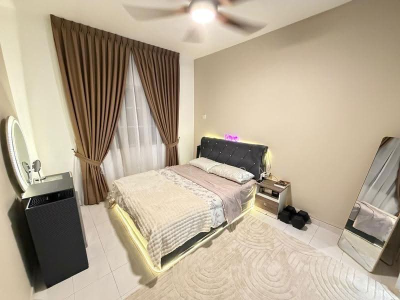 Pangsapuri untuk Dijual di Idaman Senibong - Daniel Yong - Bedroom - PropertyGuru.com.my