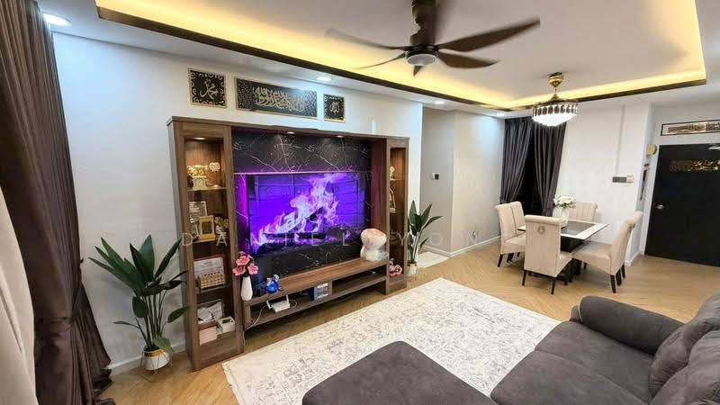 Pangsapuri untuk Dijual di Idaman Senibong - Daniel Yong - Living Room - PropertyGuru.com.my