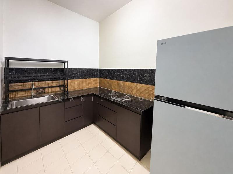 Pangsapuri untuk Dijual di Idaman Senibong - Daniel Yong - Kitchen - PropertyGuru.com.my