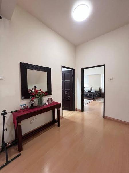 Semi-Detached House for Sale in Bandar Baru Bangi (Selangor) - Zairul Asrah Zulkefli - Corridor - PropertyGuru.com.my