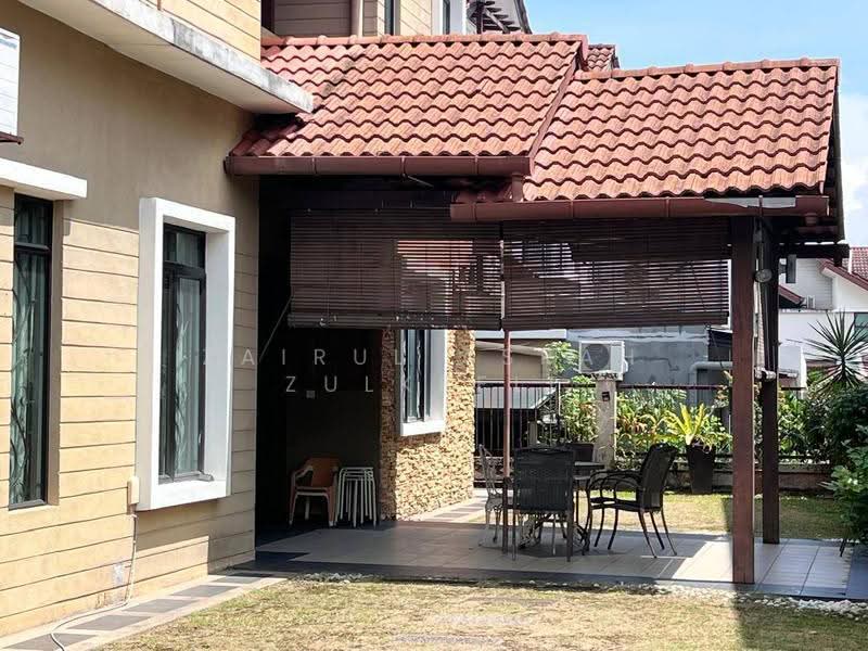 Semi-Detached House for Sale in Bandar Baru Bangi (Selangor) - Zairul Asrah Zulkefli - Exterior - PropertyGuru.com.my