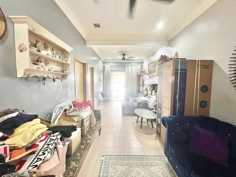 1-storey Terraced House for Sale in Meru (Klang) - Rafedah Binti Abdul Aziz - Living Room - PropertyGuru.com.my