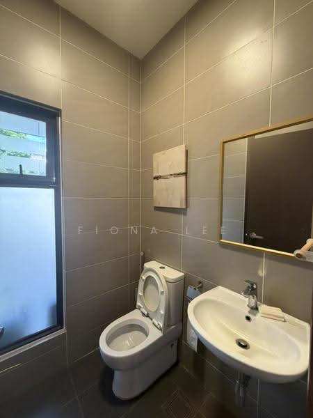 Semi-Detached House for Sale in Eco Sanctuary (Telok Panglima Garang) - Fiona Lee - Bathroom - PropertyGuru.com.my