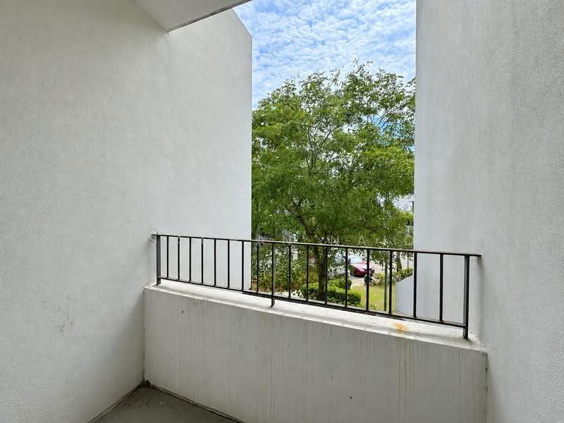 3-storey Terraced House for Sale in Rawang (Selangor) - Visaghan Naidu - Balcony - PropertyGuru.com.my