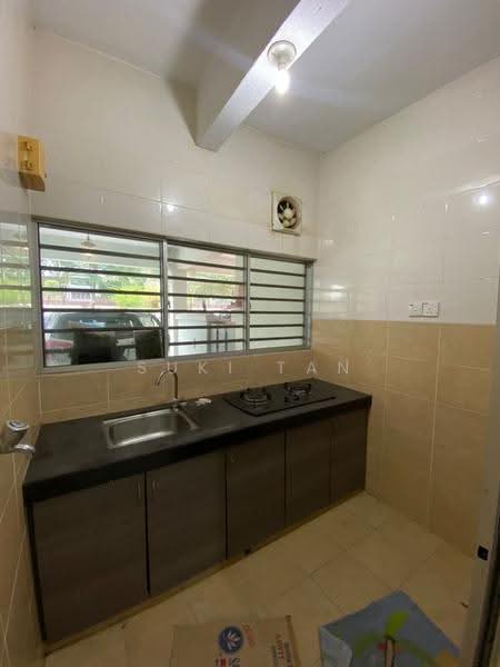 Townhouse for Sale in Jalan Ipoh (Kuala Lumpur) - Suki Tan - Kitchen - PropertyGuru.com.my