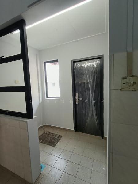 Rumah Teres 2-Tingkat untuk Dijual di Permas Jaya (Johor Bahru) - Claire Yap - Entrance - PropertyGuru.com.my