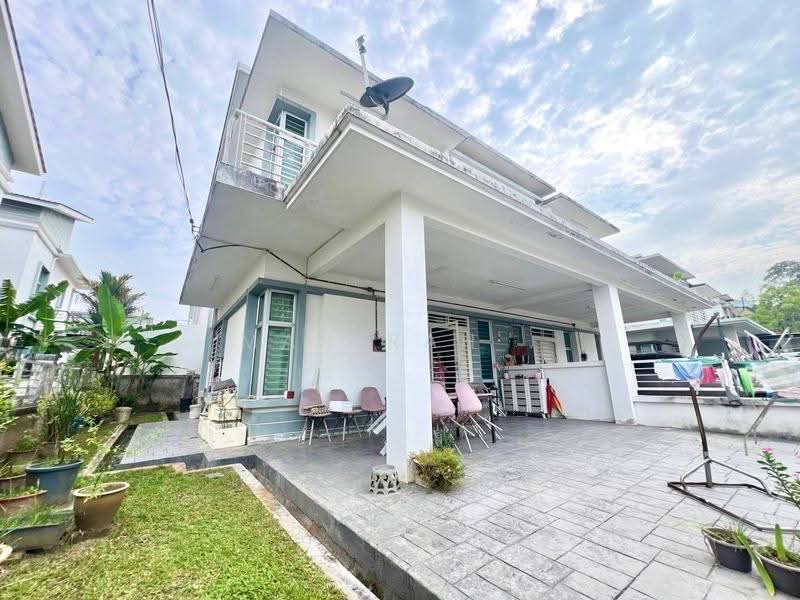 Semi-Detached House for Sale in Bandar Saujana Putra (Tanjong Duabelas) - Mahirah . - Exterior - PropertyGuru.com.my