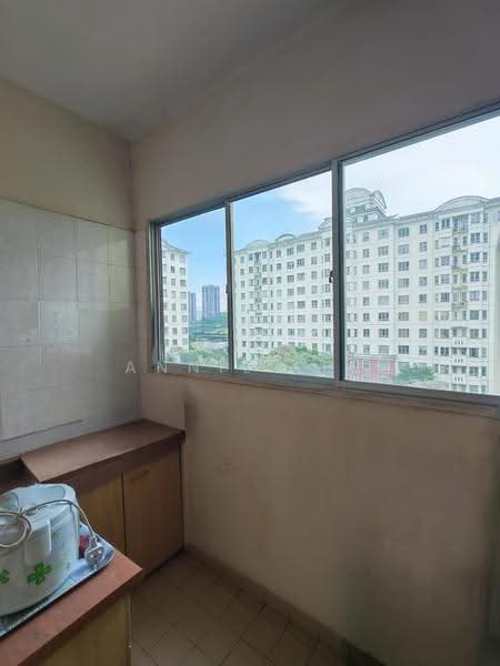 Apartment for Sale at D' Kiara Apartment - Annie Lee - Kitchen - PropertyGuru.com.my