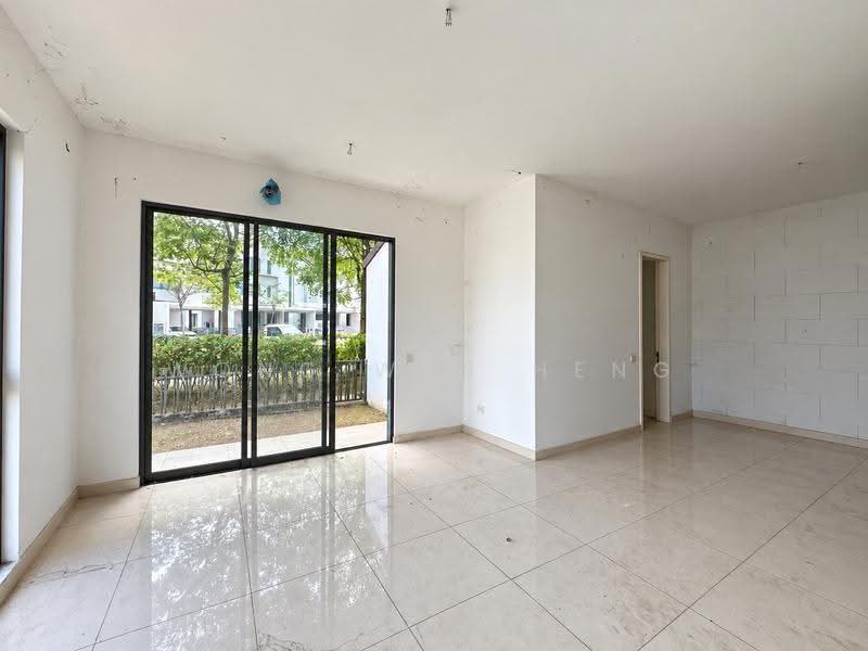 3-storey Terraced House for Sale in Tamansari (Rawang) - Wong Wen Heng - Living Room - PropertyGuru.com.my