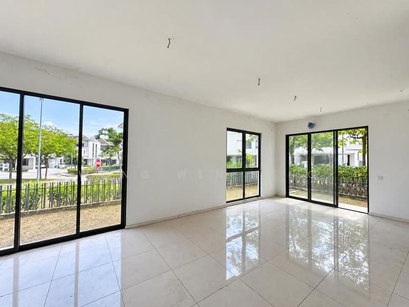 3-storey Terraced House for Sale in Tamansari (Rawang) - Wong Wen Heng - Living Room - PropertyGuru.com.my