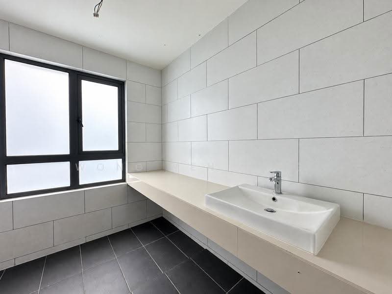 3-storey Terraced House for Sale in Tamansari (Rawang) - Wong Wen Heng - Bathroom - PropertyGuru.com.my