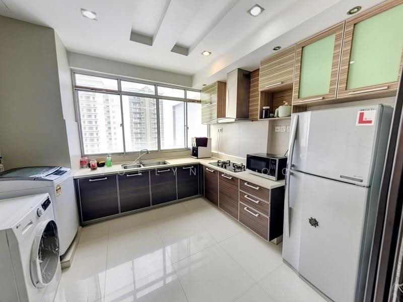 Kondominium untuk Dijual di Putra Place Condominium - Joelyn Khoo - Kitchen - PropertyGuru.com.my