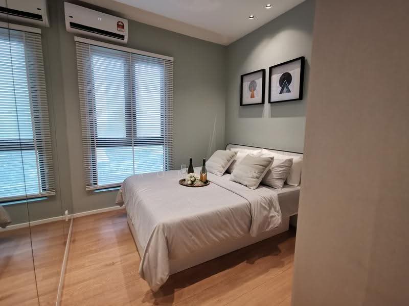 Kediaman Servis untuk Dijual di The Goodwood Residence - Ron Yew - Bedroom - PropertyGuru.com.my