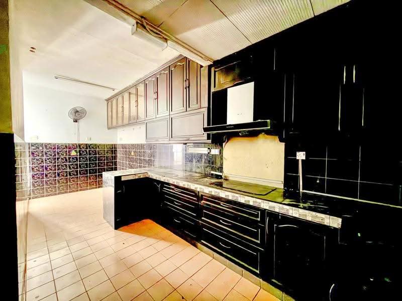 2-storey Terraced House for Sale in Wangsa Maju (Kuala Lumpur) - Azmi . - Kitchen - PropertyGuru.com.my