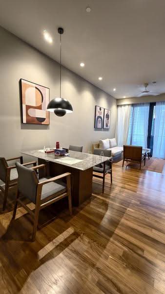 Kediaman Servis untuk Dijual di The Conlay - Holiday Choong - Living Room - PropertyGuru.com.my