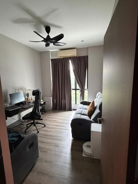 Service Residence for Sale at The Platino Serviced Apartment - Victor Tai - Study - PropertyGuru.com.my