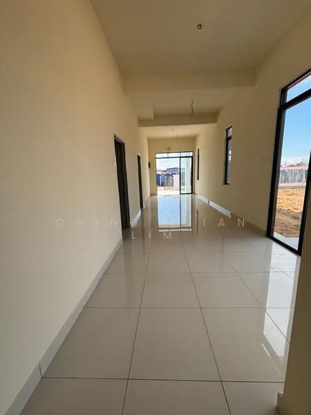 1-storey Terraced House for Sale in Rumah Tere Setingkat di Parit Buntar,Perak (Parit Buntar) - Ching Hsian Lim - Corridor - PropertyGuru.com.my