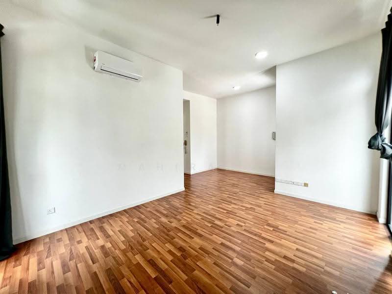 Rumah Kluster untuk Dijual di Eco Majestic (Semenyih) - Mahirah . - Living Room - PropertyGuru.com.my