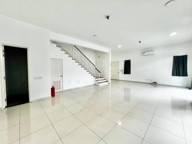 Rumah Kluster untuk Dijual di Eco Majestic (Semenyih) - Mahirah . - Living Room - PropertyGuru.com.my