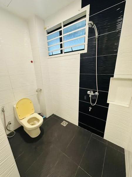2-storey Terraced House for Rent in Taman Pelangi (Johor Bahru) - Jack Liew - Bathroom - PropertyGuru.com.my
