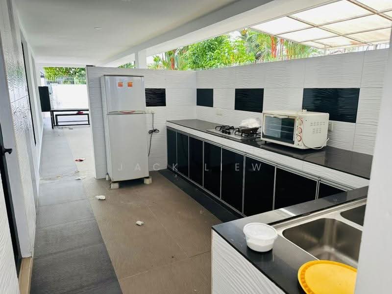 2-storey Terraced House for Rent in Taman Pelangi (Johor Bahru) - Jack Liew - Kitchen - PropertyGuru.com.my
