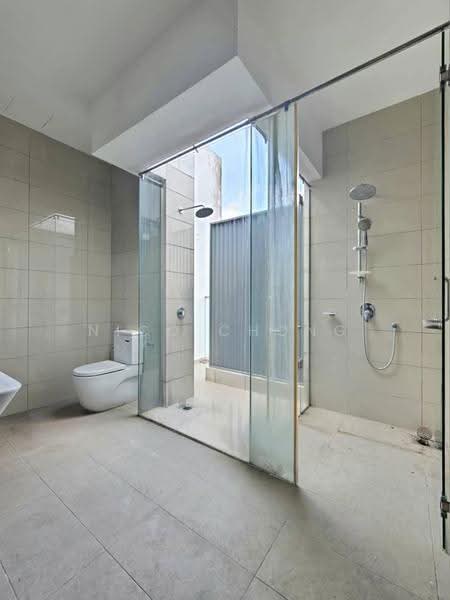 Rumah Berkembar untuk Dijual di Taman Molek (Johor Bahru) - Nico Chong - Bathroom - PropertyGuru.com.my