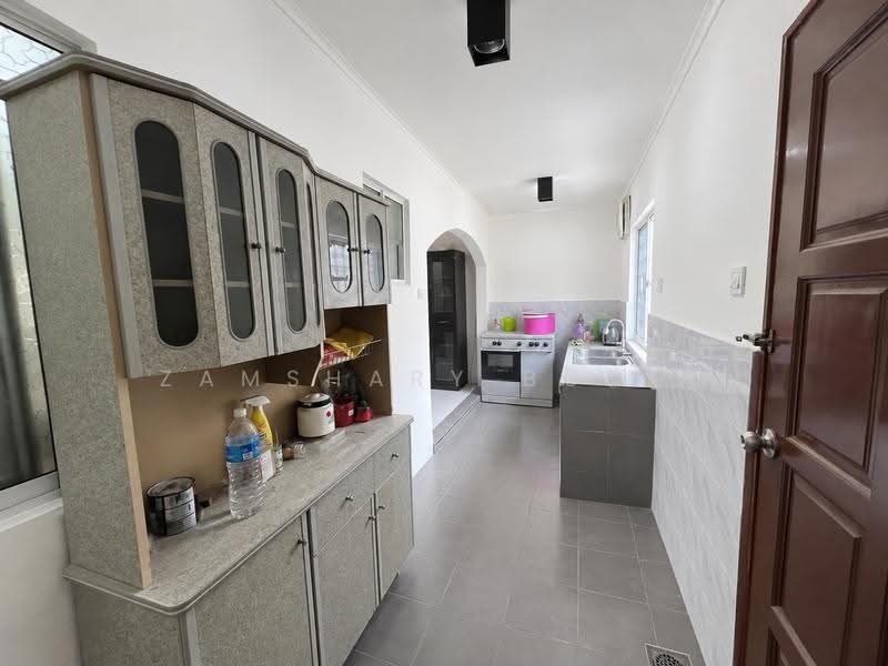 Rumah Teres 2-Tingkat untuk Dijual di Seri Kembangan (Selangor) - Zamshary Budin - Kitchen - PropertyGuru.com.my