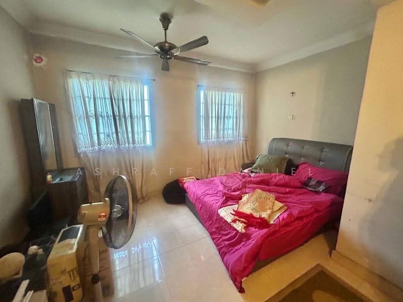 2.5-storey Terraced House for Sale in Batu Caves (Selangor) - Ashraff Daniel - Bedroom - PropertyGuru.com.my