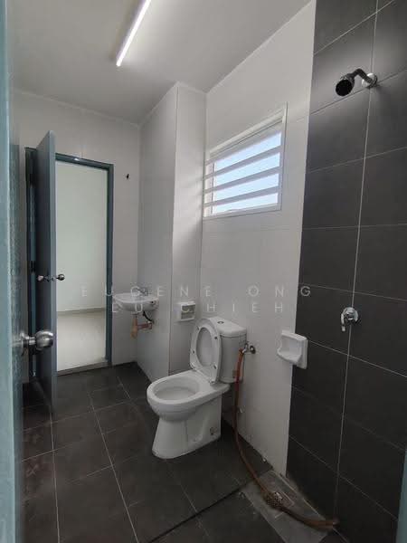 Rumah Teres 2-Tingkat untuk Disewa di Jenjarom (Selangor) - Eugene Ong Eu chieh - Bathroom - PropertyGuru.com.my