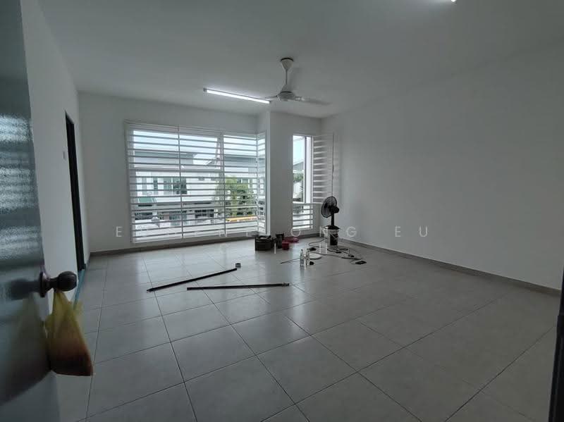 Rumah Teres 2-Tingkat untuk Disewa di Jenjarom (Selangor) - Eugene Ong Eu chieh - Living Room - PropertyGuru.com.my