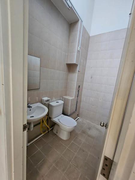 Rumah Berkembar untuk Dijual di Setia Impian (Setia Alam) - Ethan Ting - Bathroom - PropertyGuru.com.my