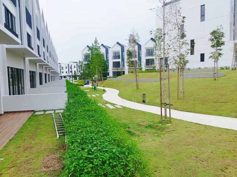 Rumah Teres 1.5-Tingkat untuk Disewa di Petaling (Selangor) - Bryan Kumar - Exterior - PropertyGuru.com.my
