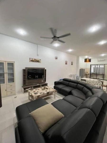 2.5-storey Terraced House for Rent in Panorama Lapangan Perdana (Ipoh) - Chee Hoe Kiew - Living Room - PropertyGuru.com.my