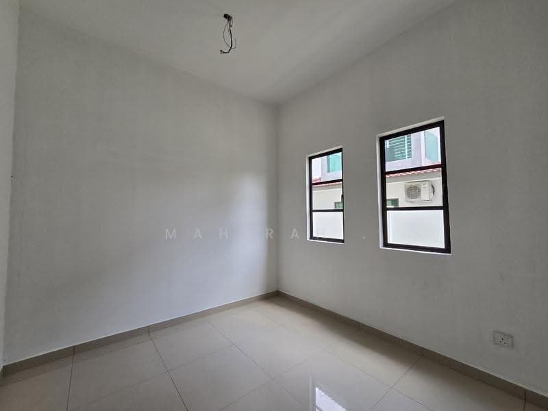 Bungalow House untuk Dijual di Taman Astana Indah (Bangi) - Mahirah . - Interior - PropertyGuru.com.my