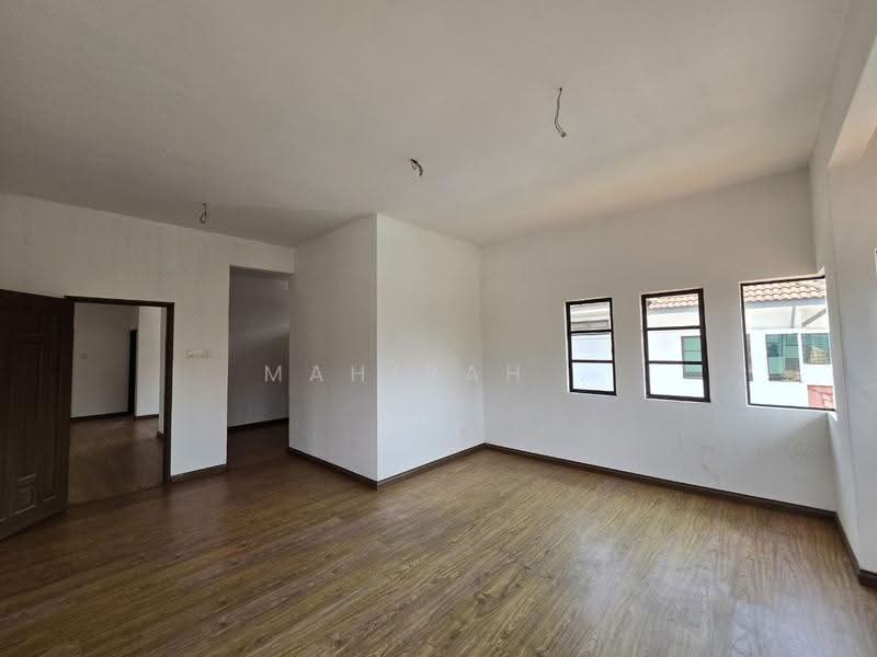 Bungalow House untuk Dijual di Taman Astana Indah (Bangi) - Mahirah . - Living Room - PropertyGuru.com.my