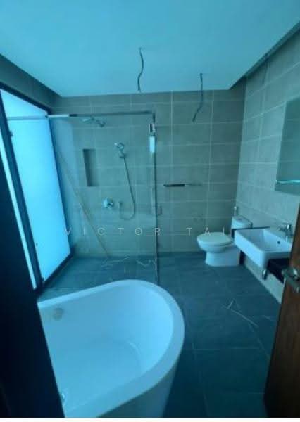 Rumah Berkembar untuk Disewa di Leisure Farm (Gelang Patah) - Victor Tai - Bathroom - PropertyGuru.com.my