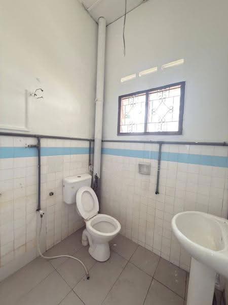 Semi-Detached House for Sale in Taman Sentosa (Johor Bahru) - Andrew Teo - Bathroom - PropertyGuru.com.my