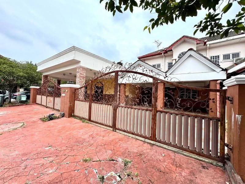 Rumah Teres 2-Tingkat untuk Dijual di Bandar Tun Hussein Onn (Cheras) - Ashraff Daniel - Exterior - PropertyGuru.com.my