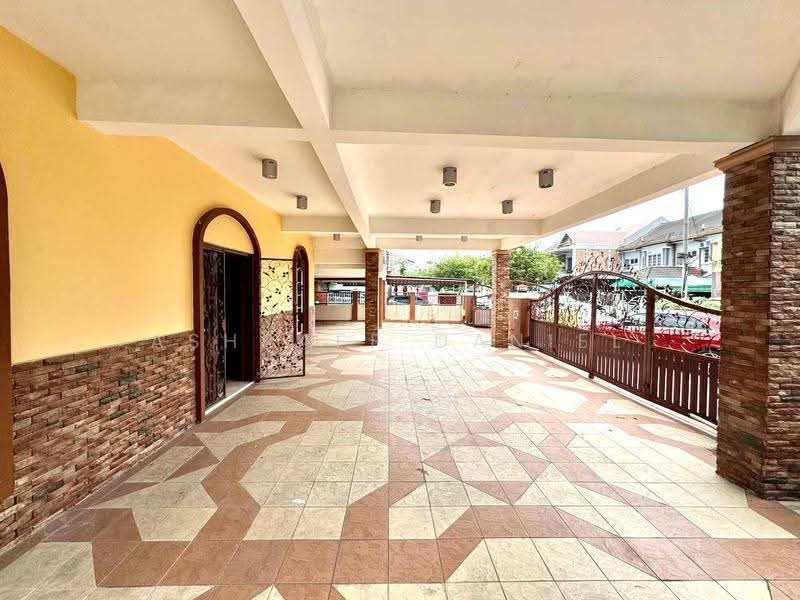 Rumah Teres 2-Tingkat untuk Dijual di Bandar Tun Hussein Onn (Cheras) - Ashraff Daniel - Exterior - PropertyGuru.com.my
