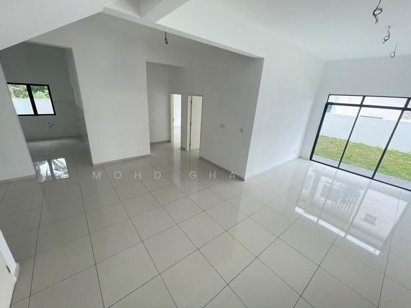 Semi-Detached House for Sale in Kajang (Selangor) - Mohd Ghazali - Living Room - PropertyGuru.com.my