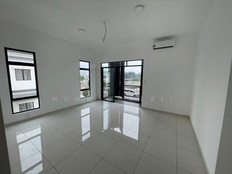 Semi-Detached House for Sale in Kajang (Selangor) - Mohd Ghazali - Living Room - PropertyGuru.com.my