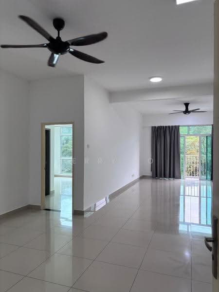 Kondominium untuk Disewa di Setia Pinnacle - Jerry So - Living Room - PropertyGuru.com.my