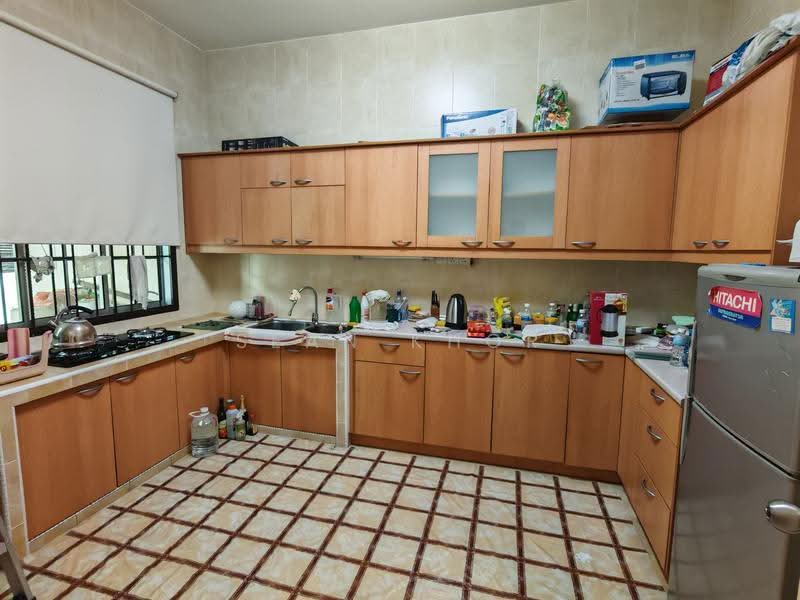 Semi-Detached House for Rent in Taman Pelangi Indah (Ulu Tiram) - Sean Khor - Kitchen - PropertyGuru.com.my